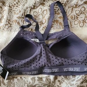 Victoria Sport 36B Sports Bra